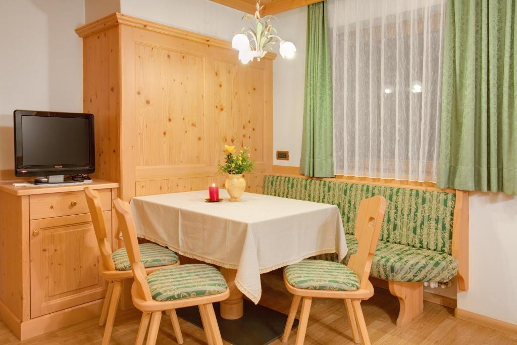 Residence Forcelles San Cassiano  Room photo